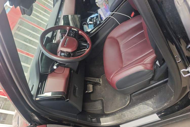 Used Land Rover Range Sport 2023 400PS Dynamic SE Left Front Seat