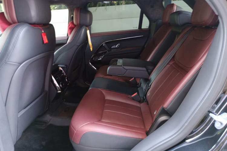 Used Land Rover Range Sport 2023 400PS Dynamic HSE Left Rear Seat