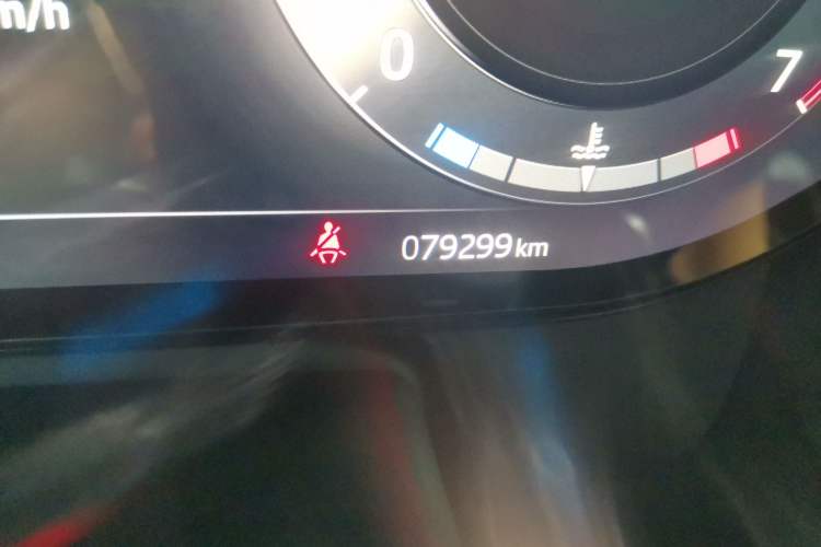 Used Land Rover Range Sport 2023 Edition 400PS First Release Odometer Close Up