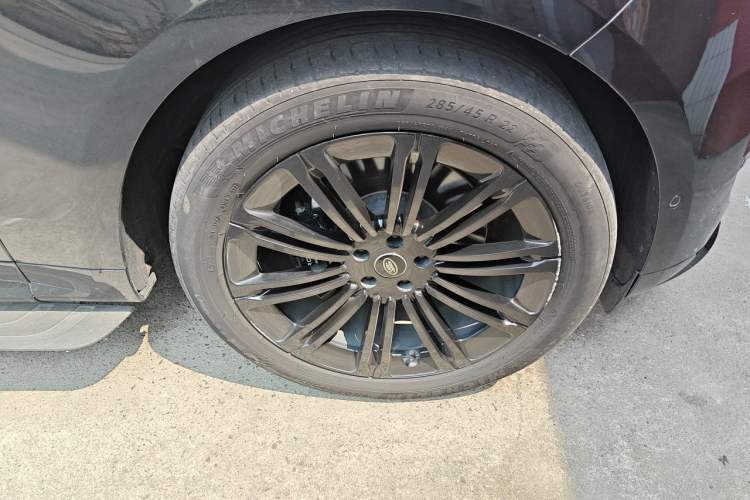 Used Land Rover Range Sport 2023 400PS Dynamic SE Right Front Wheel Hub
