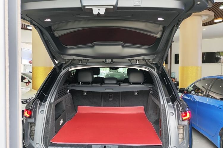 Used Land Rover Range Sport 2023 360 PS S Trunk