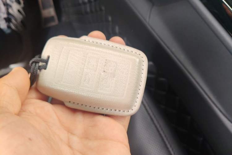 Used Land Rover Range Sport 2023 400PS Dynamic HSE Vehicle Key