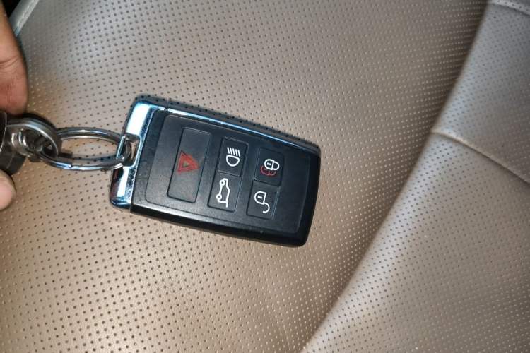 Used Land Rover Range Sport 2023 400PS Dynamic SE Vehicle Key