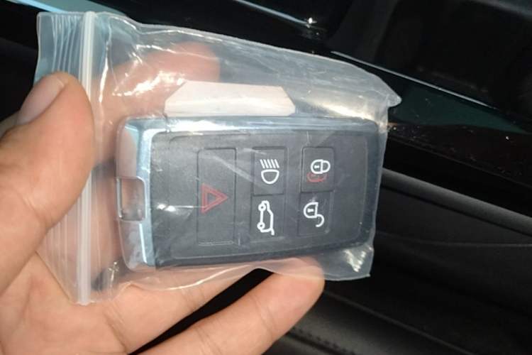Used Land Rover Range Sport 2023 360 PS S Vehicle Key