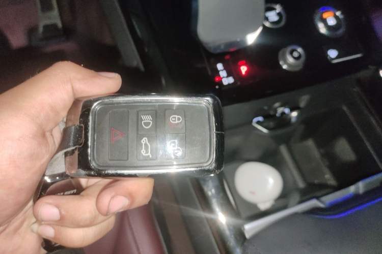 Used Land Rover Range Sport 2023 400PS Dynamic SE Vehicle Key