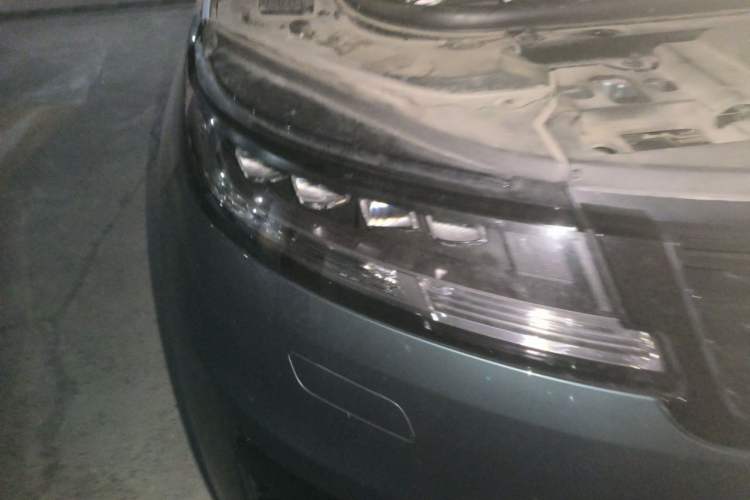 Used Land Rover Range Sport 2023 400PS Dynamic SE Right Front Headlight