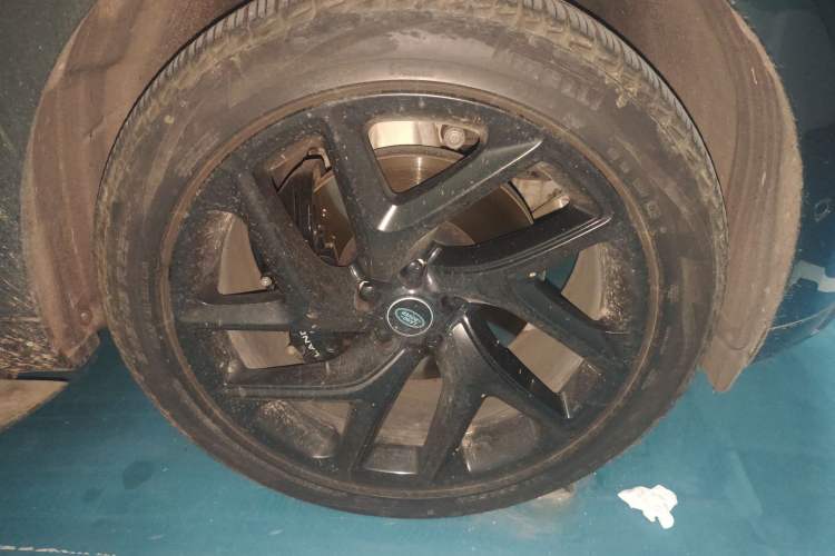 Used Land Rover Range Sport 2023 400PS Dynamic SE Right Front Wheel Hub