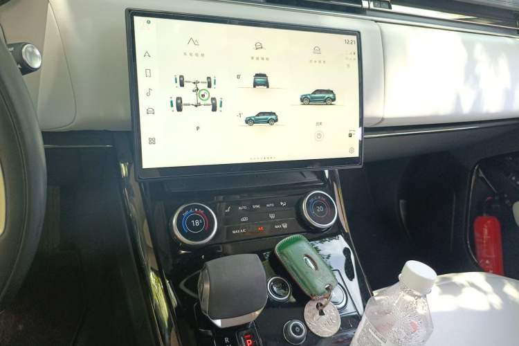 Used Land Rover Range Sport 2023 360 PS S Audio And AC Panel