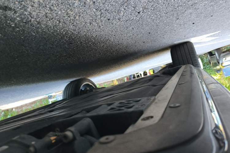 Used Land Rover Range Sport 2023 400PS Dynamic HSE Chassis Rear Left