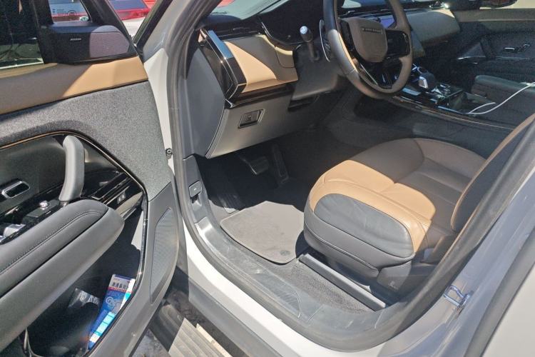 Used Land Rover Range Sport 2023 400PS Dynamic SE Driver Seat