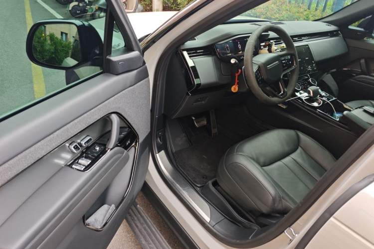 Used Land Rover Range Sport 2023 400PS Dynamic SE Driver Seat