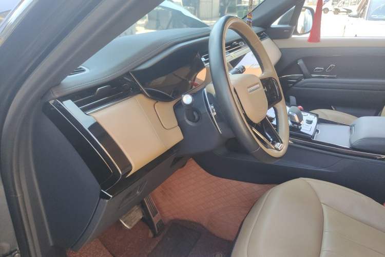 Used Land Rover Range Sport 2023 400PS Dynamic SE Driver Seat