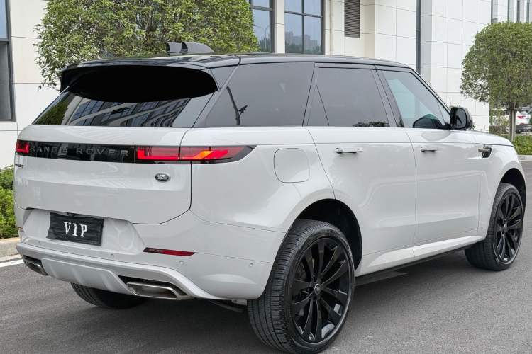Used Land Rover Range Sport 2023 400PS Dynamic SE Exterior 6