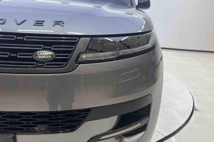Used Land Rover Range Sport 2023 400PS Dynamic SE Exterior 6