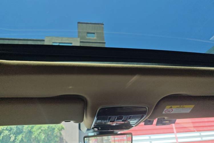 Used Land Rover Range Sport 2023 400PS Dynamic SE Headliner