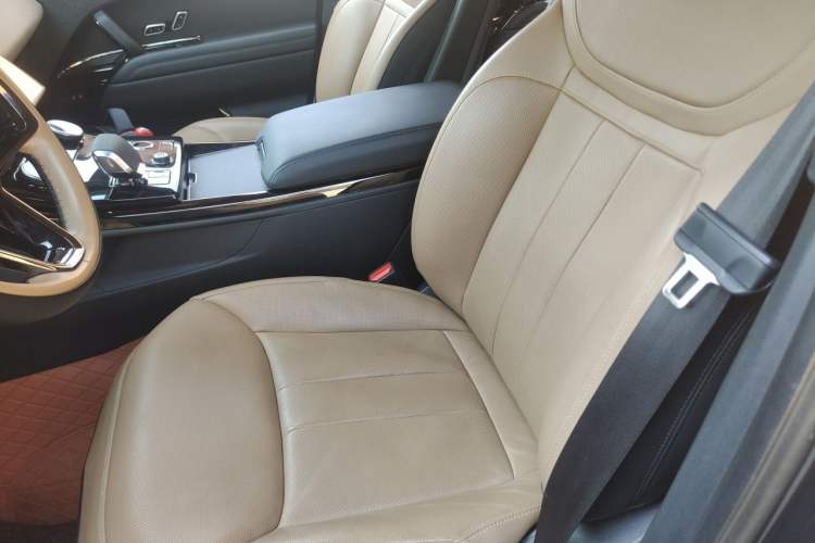 Used Land Rover Range Sport 2023 400PS Dynamic SE Left Front Seat