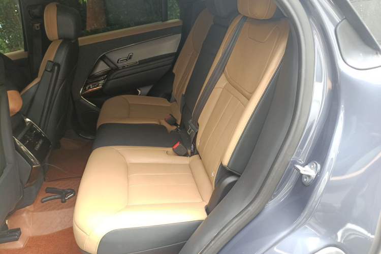 Used Land Rover Range Sport 2023 400PS Dynamic SE Left Rear Seat