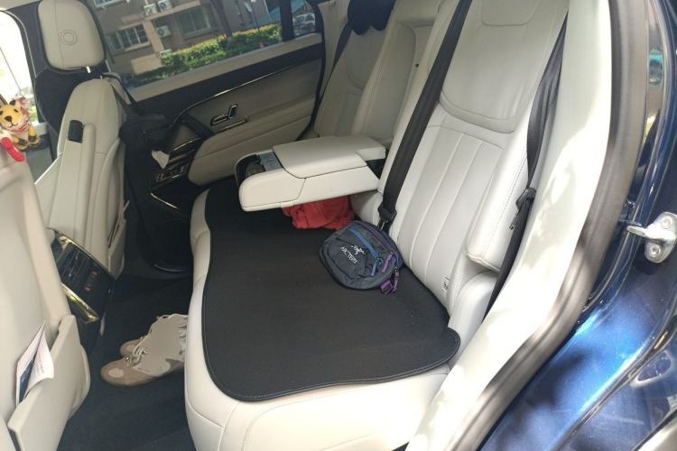 Used Land Rover Range Sport 2023 360 PS S Left Rear Seat