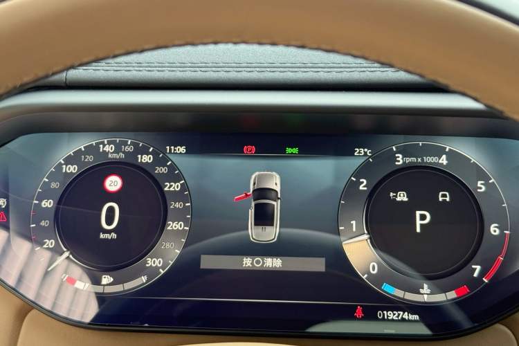 Used Land Rover Range Sport 2023 400PS Dynamic SE Odometer Close Up