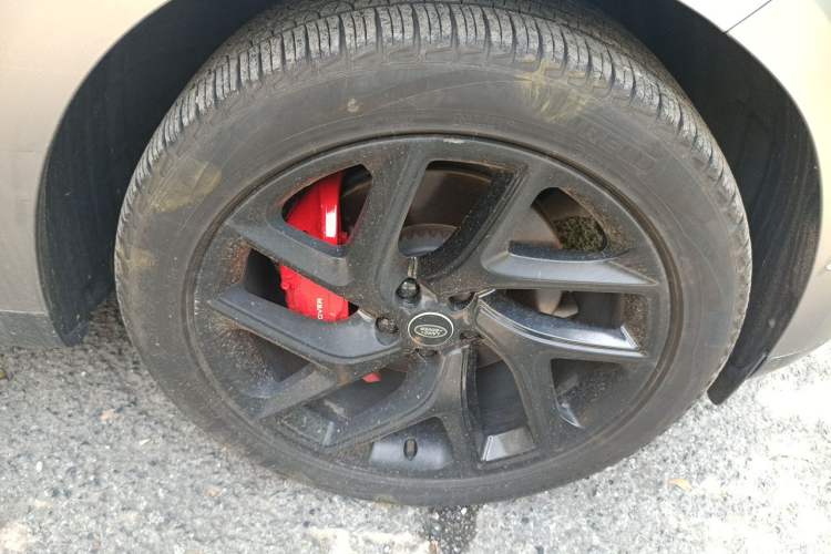 Used Land Rover Range Sport 2023 360 PS S Right Front Wheel Hub