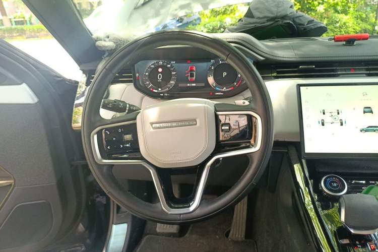 Used Land Rover Range Sport 2023 360 PS S Steering Wheel