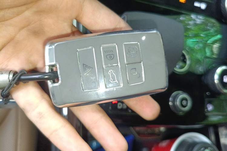 Used Land Rover Range Sport 2023 400PS Dynamic SE Vehicle Key