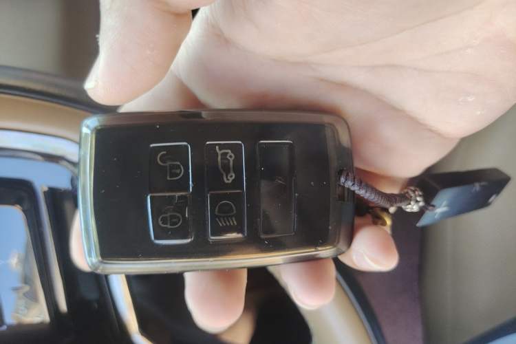 Used Land Rover Range Sport 2023 400PS Dynamic SE Vehicle Key
