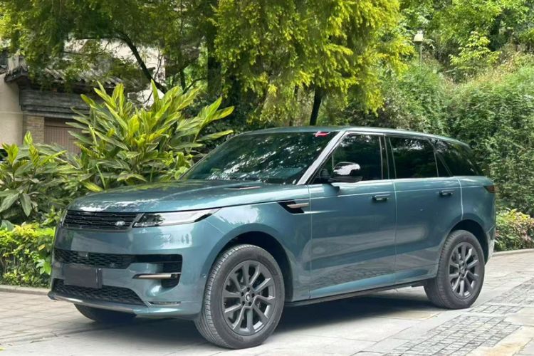 Used Land Rover Range Sport 2023 400PS Dynamic SE Exterior 1
