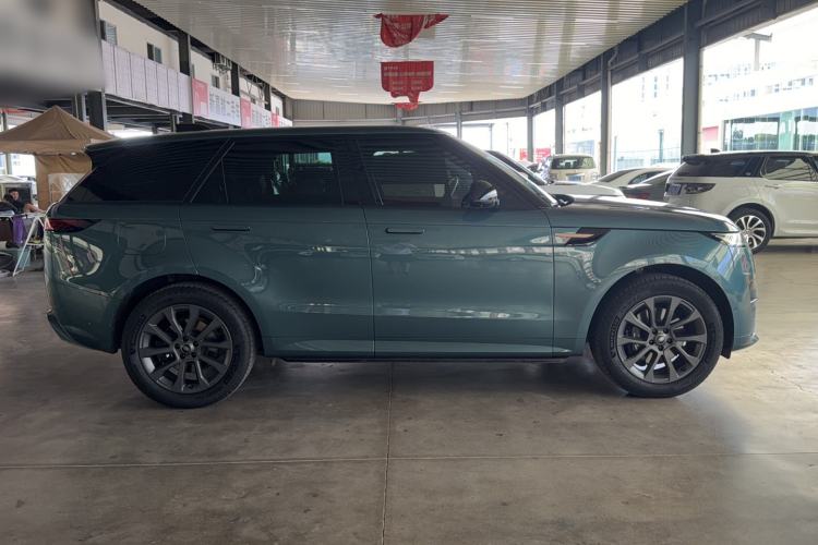 Used Land Rover Range Sport 2023 400PS Dynamic SE Exterior 5