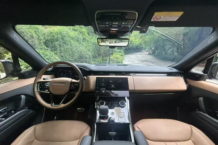 Used Land Rover Range Sport 2023 400PS Dynamic SE Interior 5
