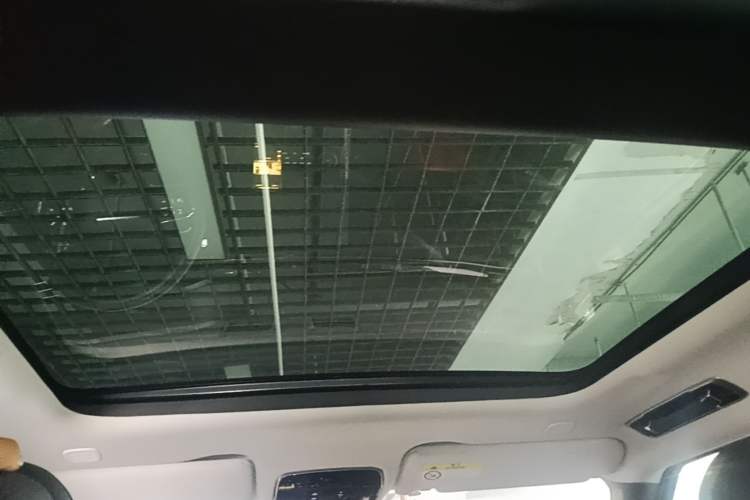 Used Land Rover Range Sport 2023 400PS Dynamic SE Headliner