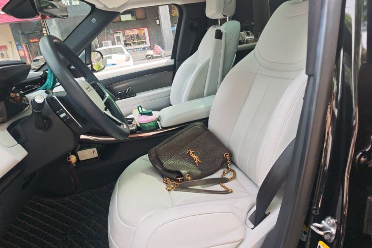 Used Land Rover Range Sport 2023 360 PS S Left Front Seat