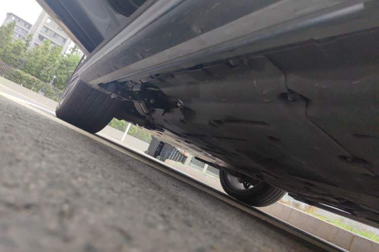 Used Land Rover Range Sport 2023 400PS Dynamic SE Chassis Front Left