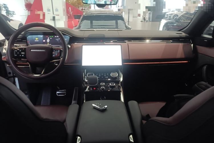 Used Land Rover Range Sport 2023 400PS Dynamic SE Center Console