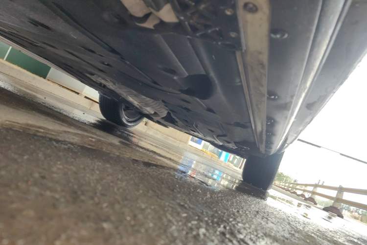 Used Land Rover Range Sport 2023 400PS Dynamic SE Chassis Front Left