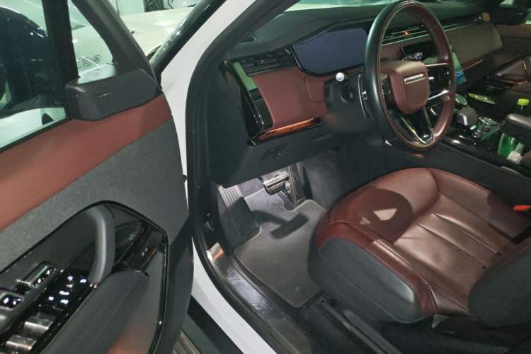 Used Land Rover Range Sport 2023 400PS Dynamic SE Driver Seat