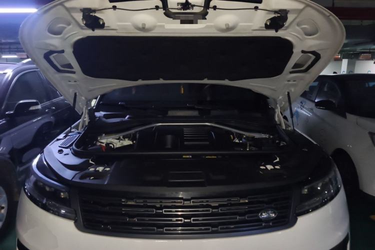 Used Land Rover Range Sport 2023 400PS Dynamic HSE Engine Bay