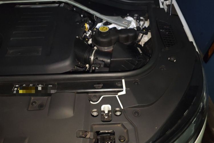 Used Land Rover Range Sport 2023 400PS Dynamic HSE Engine Bay Left