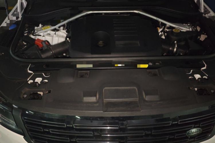 Used Land Rover Range Sport 2023 400PS Dynamic HSE Engine Bay