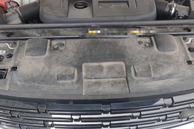 Used Land Rover Range Sport 2023 400PS Dynamic SE Engine Bay