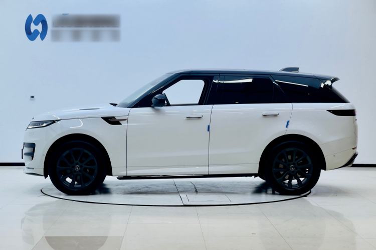 Used Land Rover Range Sport 2023 400PS Dynamic SE Exterior 2