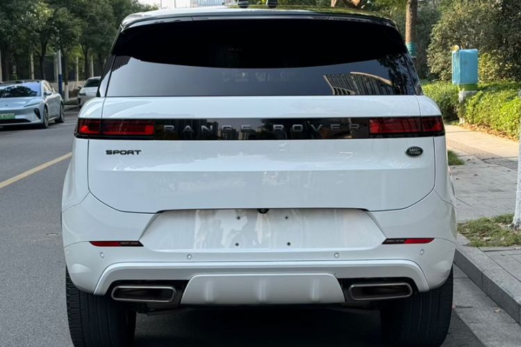 Used Land Rover Range Sport 2023 400PS Dynamic HSE Exterior 3