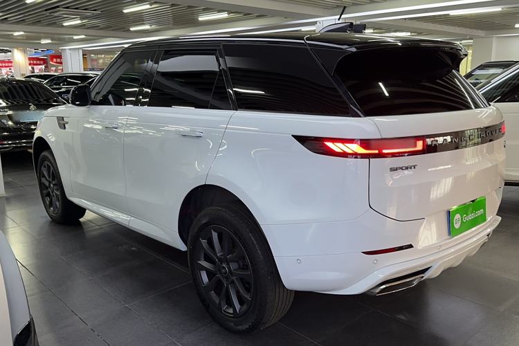 Used Land Rover Range Sport 2023 400PS Dynamic SE Exterior 5