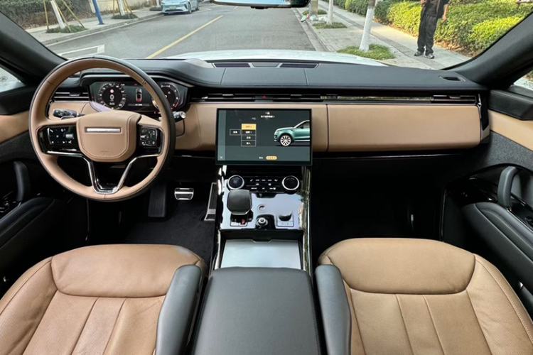 Used Land Rover Range Sport 2023 400PS Dynamic HSE Interior 1