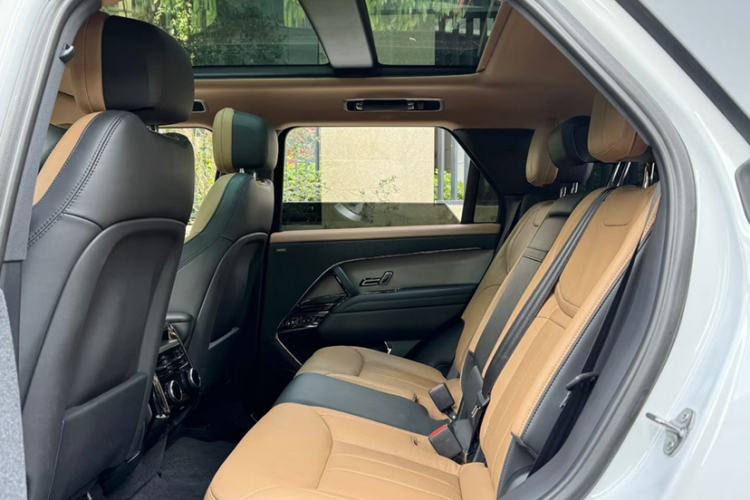 Used Land Rover Range Sport 2023 400PS Dynamic HSE Interior 2
