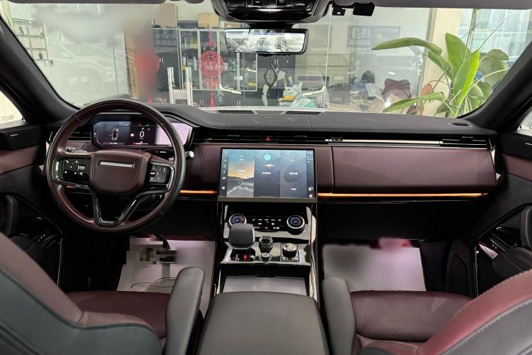 Used Land Rover Range Sport 2023 400PS Dynamic SE Interior 2