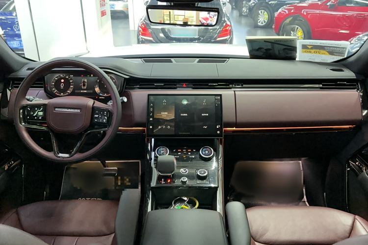 Used Land Rover Range Sport 2023 400PS Dynamic SE Interior 3