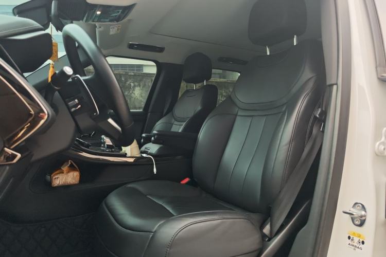Used Land Rover Range Sport 2023 360 PS S Left Front Seat
