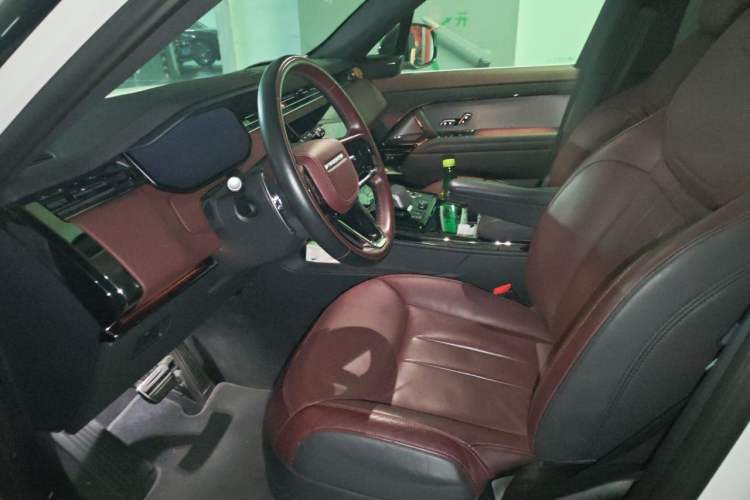 Used Land Rover Range Sport 2023 400PS Dynamic SE Left Front Seat