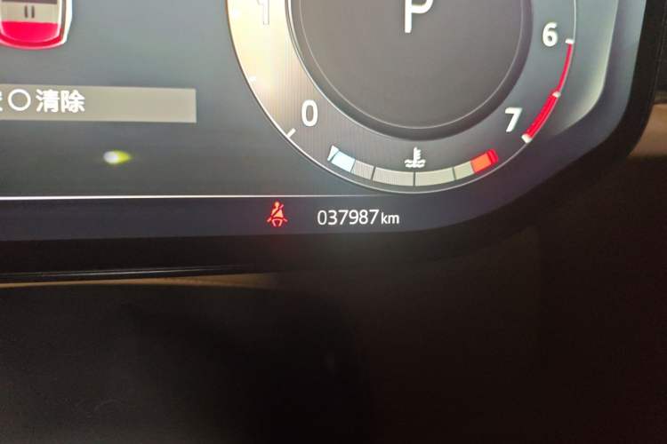 Used Land Rover Range Sport 2023 400PS Dynamic HSE Odometer Close Up
